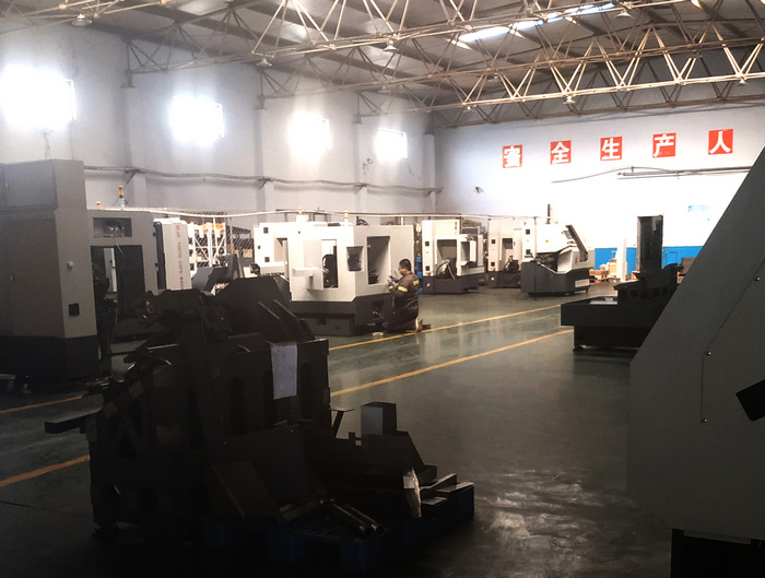 這一跪，跪出了車方機(jī)的黃金品質(zhì)